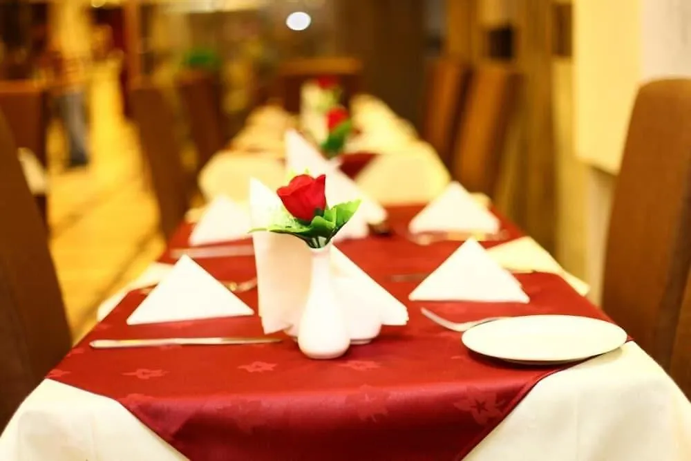 Saffron Hotel Dubaj 2*,  Spojené arabské emiráty