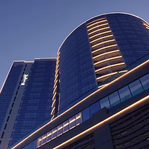 Отель Radisson Blu Hotel, Waterfront, Дубай