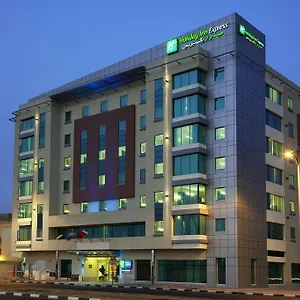 Отель Express Jumeirah, An Ihg, Дубай