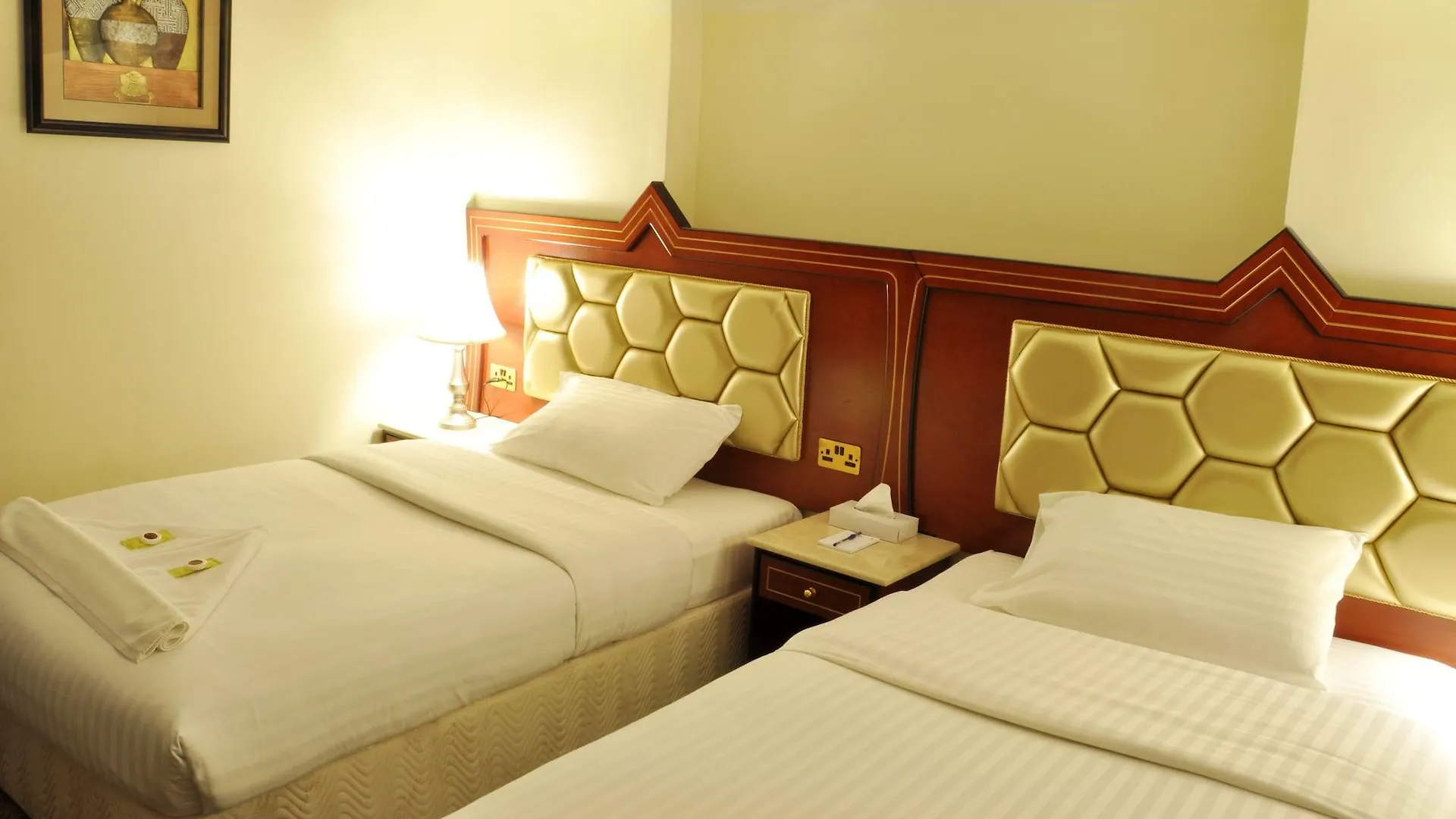 Saffron Hotel Dubai 2*,